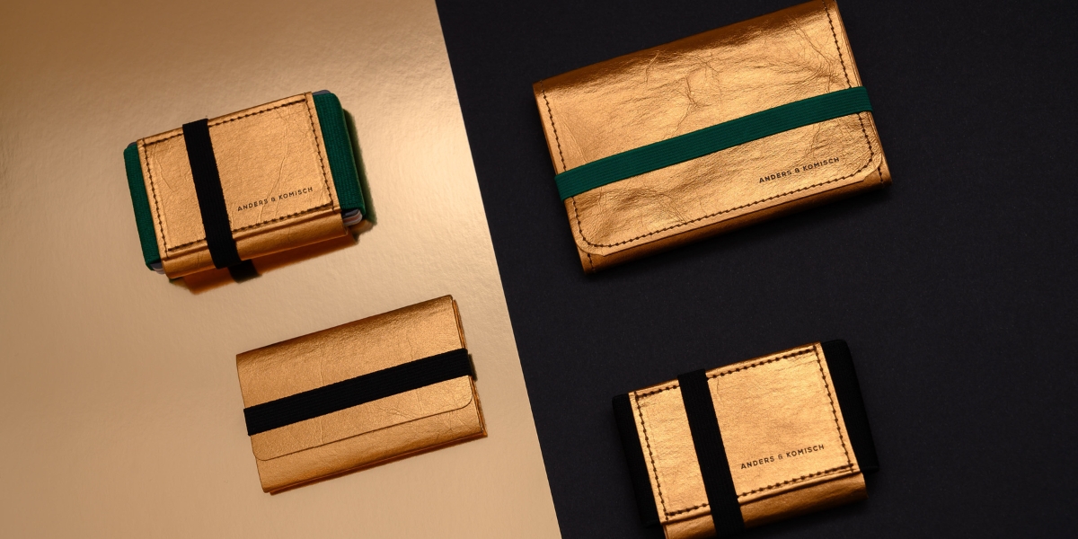 Kleine vegane Geldbörsen für Frauen. 3 Modelle in Gold. Das A&K TINY, A&K KOMPAKT und das A&K MINI Portemonnaie.